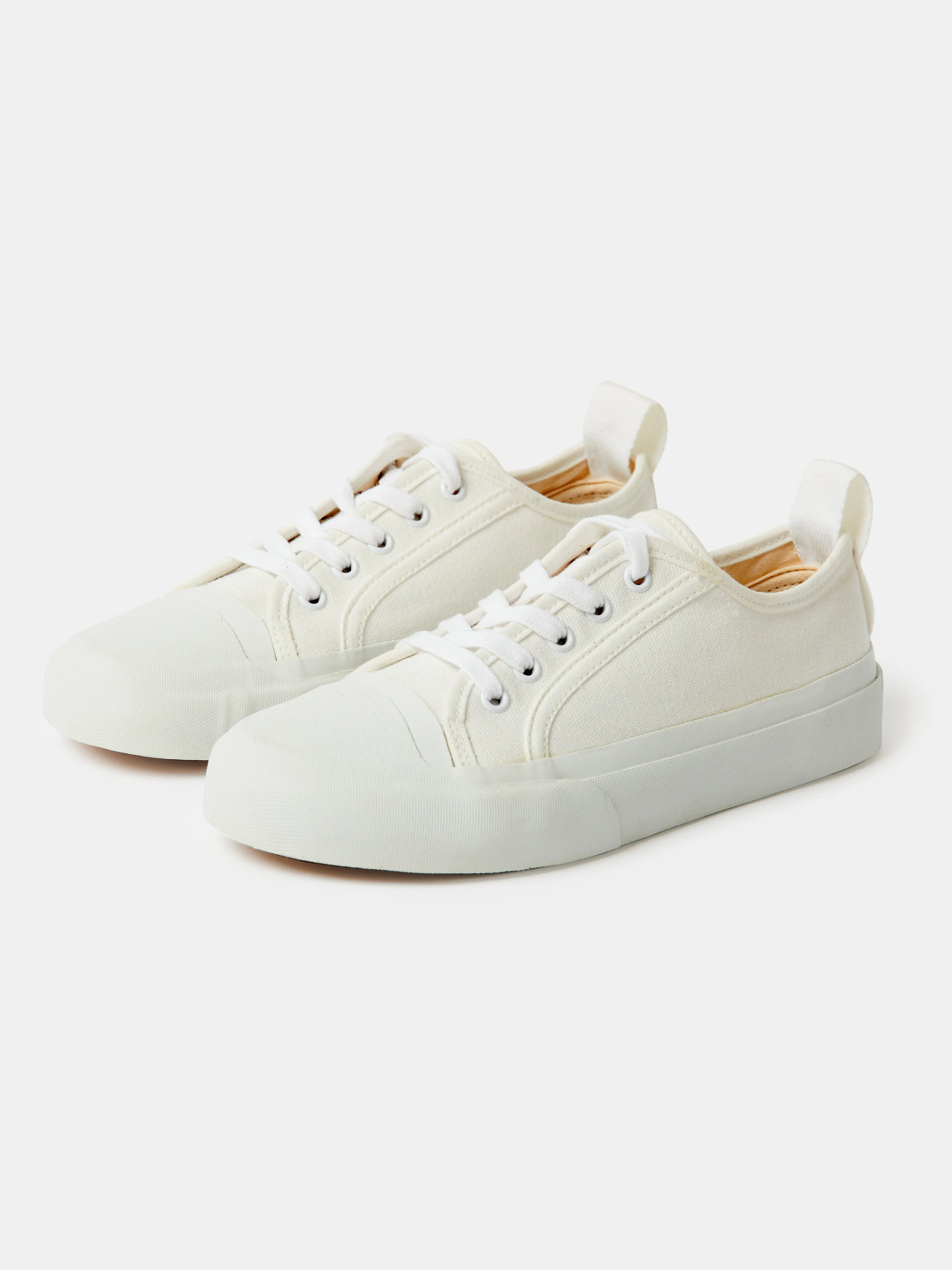 Byrd Canvas Shoe in Cream