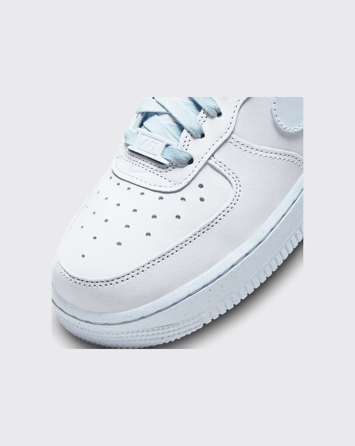 Nike Women's Air Force 1 ’07